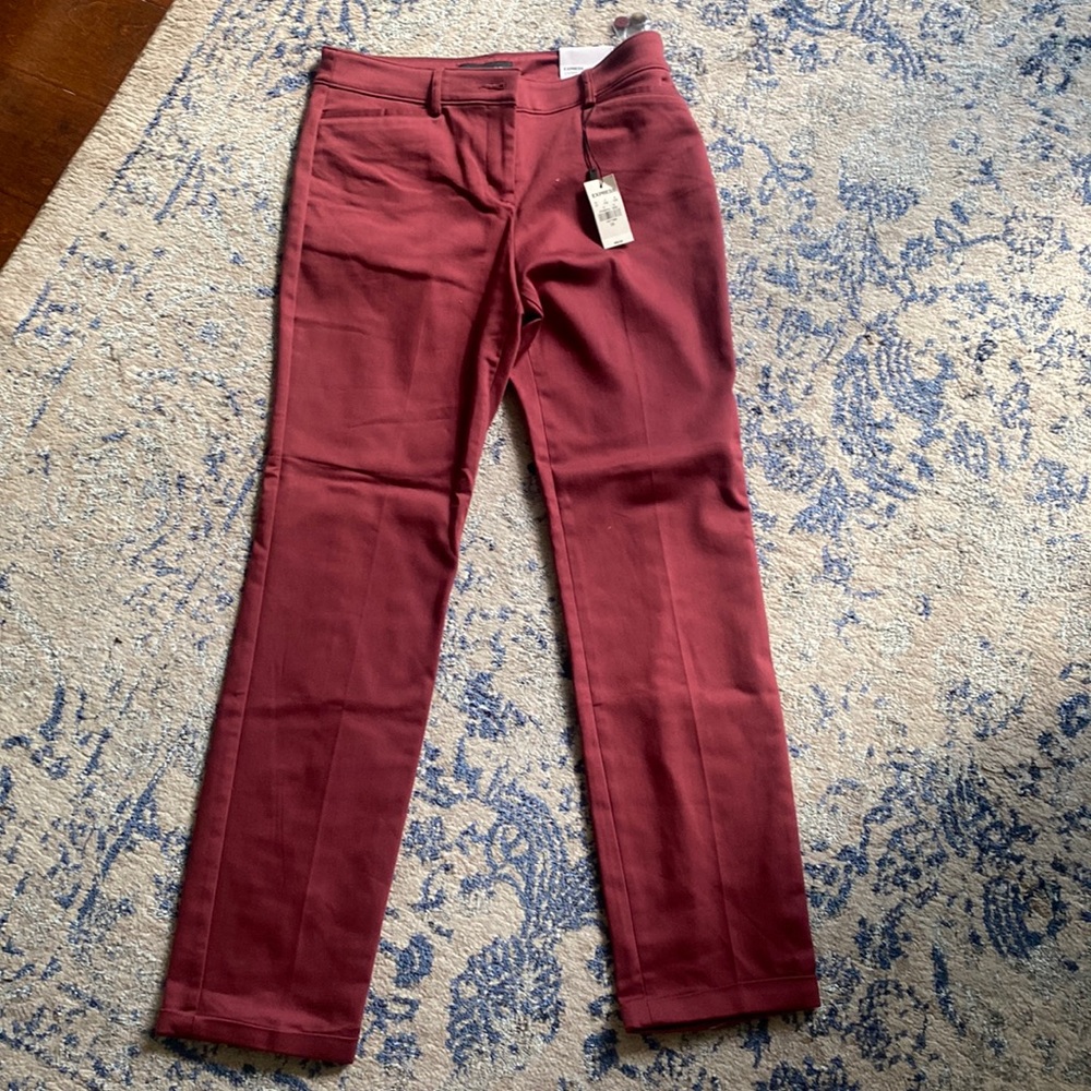 Express Brand New pants , mid rise 2R